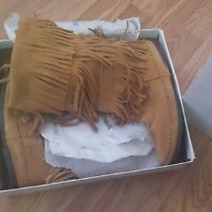 Women's Minnetonka Boots size 10
